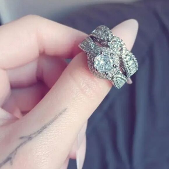 Shimmering stacking wedding ring set sz 8 - Picture 4 of 7